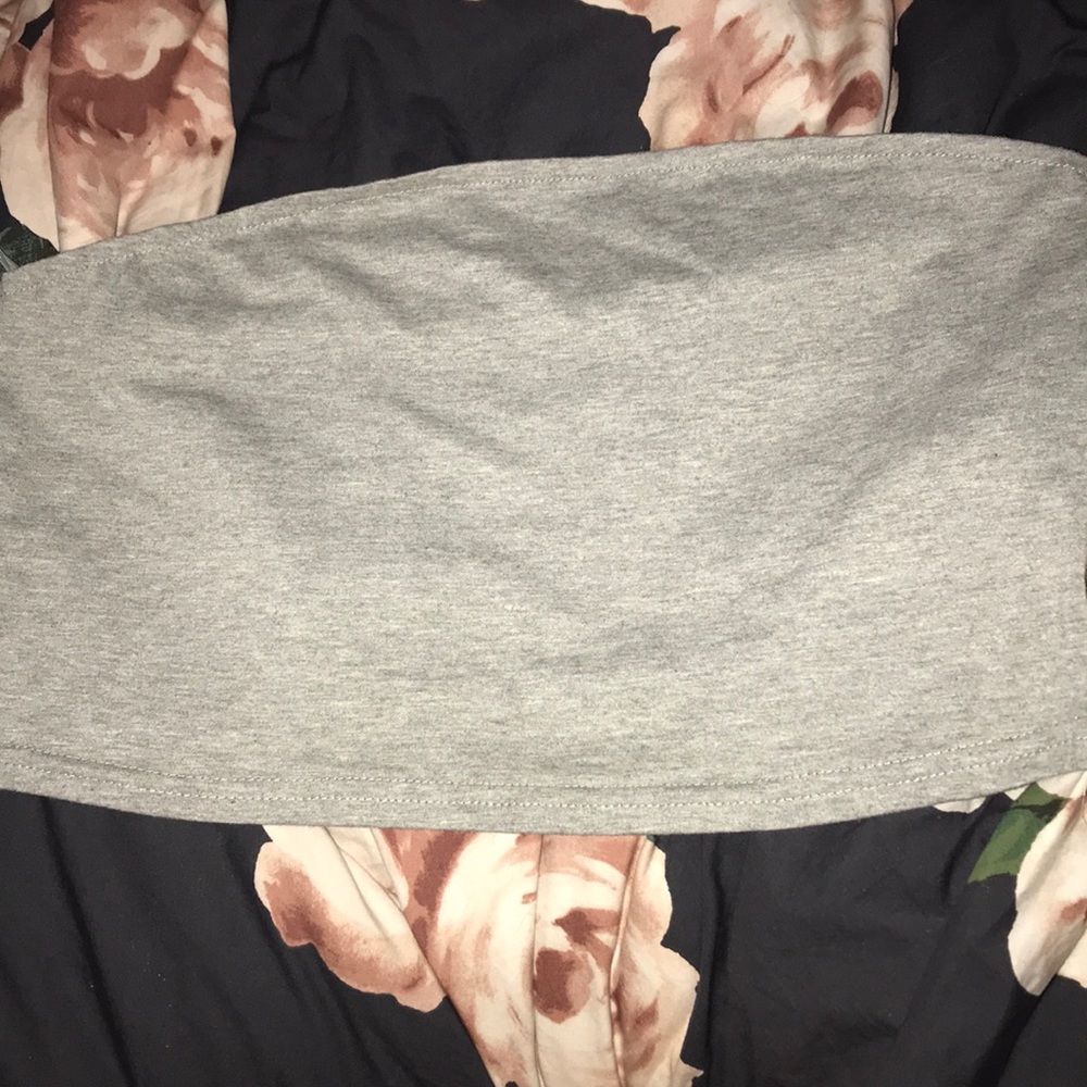 woman’s strapless top